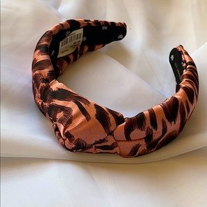 NWT!! Pink and black animal print knot hair band!
